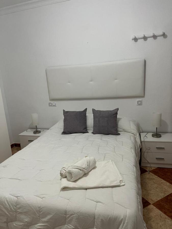 El Torreon 3 Apartment Lora del Río Екстериор снимка