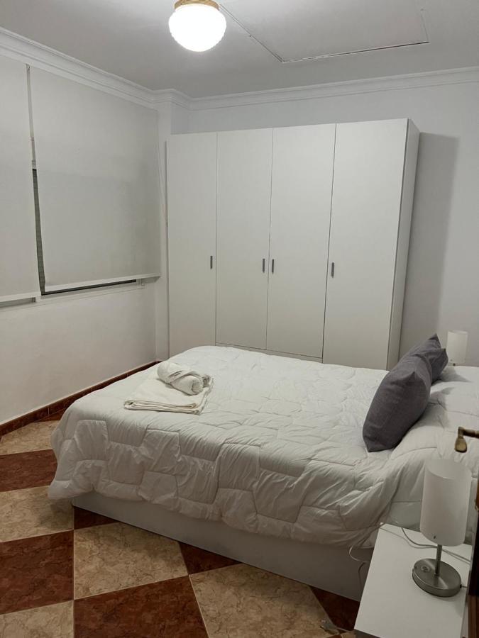 El Torreon 3 Apartment Lora del Río Екстериор снимка