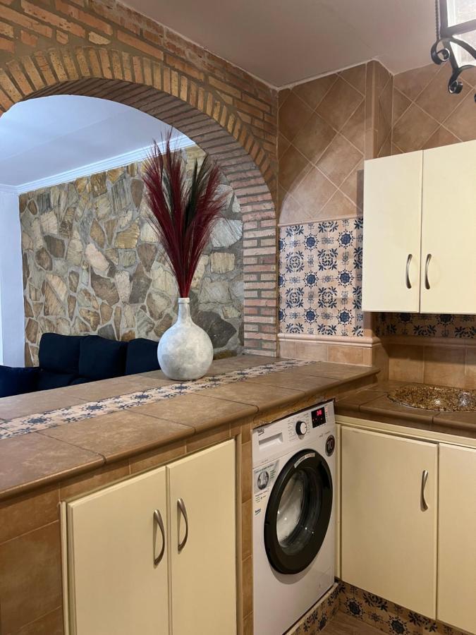 El Torreon 3 Apartment Lora del Río Екстериор снимка