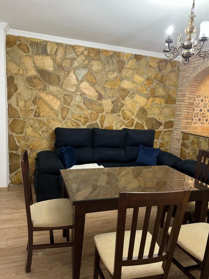 El Torreon 3 Apartment Lora del Río Екстериор снимка